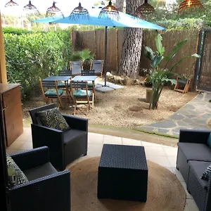Appartement Rez De Jardin, Cavalaire-sur-Mer